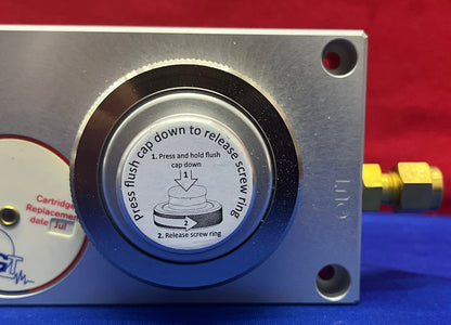 RESTEK CAT# 22060 2-POSITION BASEPLATE (1/4" FITTING)