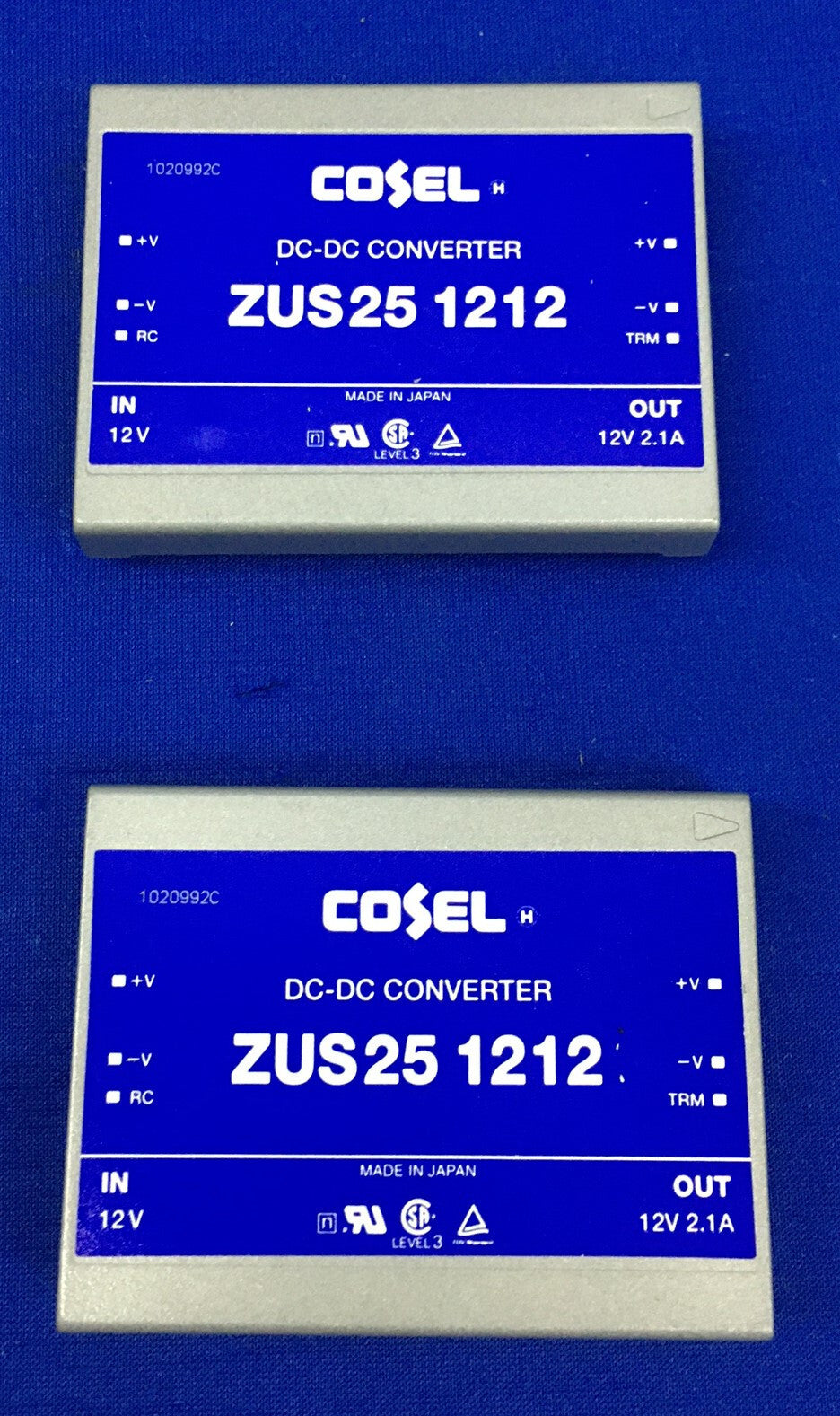 LOT DE 2 CONVERTISSEURS CC-CC COSEL ZUS251212 / 1020992C ENTRÉE : 12 V, SORTIE : 12 V 2,1 A