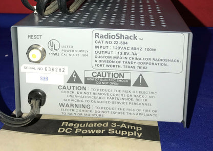 Alimentation régulée RADIO SHACK 3 A 13,8 V CC avec manuel