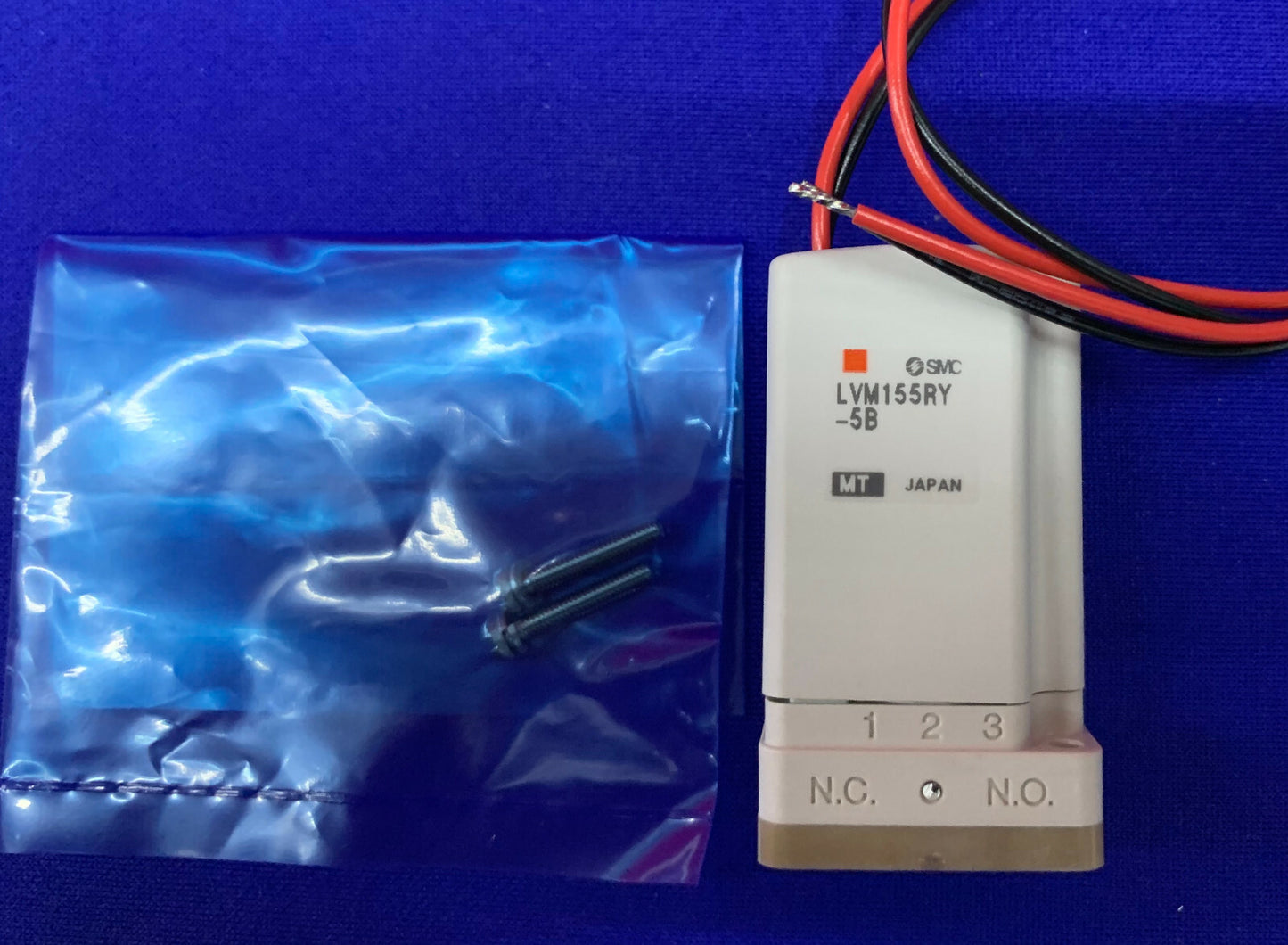 SMC LVM155RY-5B KLEP CHEMISCH 3-POORTEN BASIS GEMONTEERD