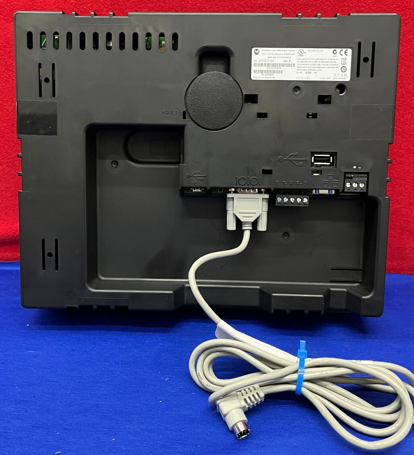 Interfaz de pantalla táctil a color de 10" Allen Bradley PANELVIEW C1000 2711C-T10C SER B