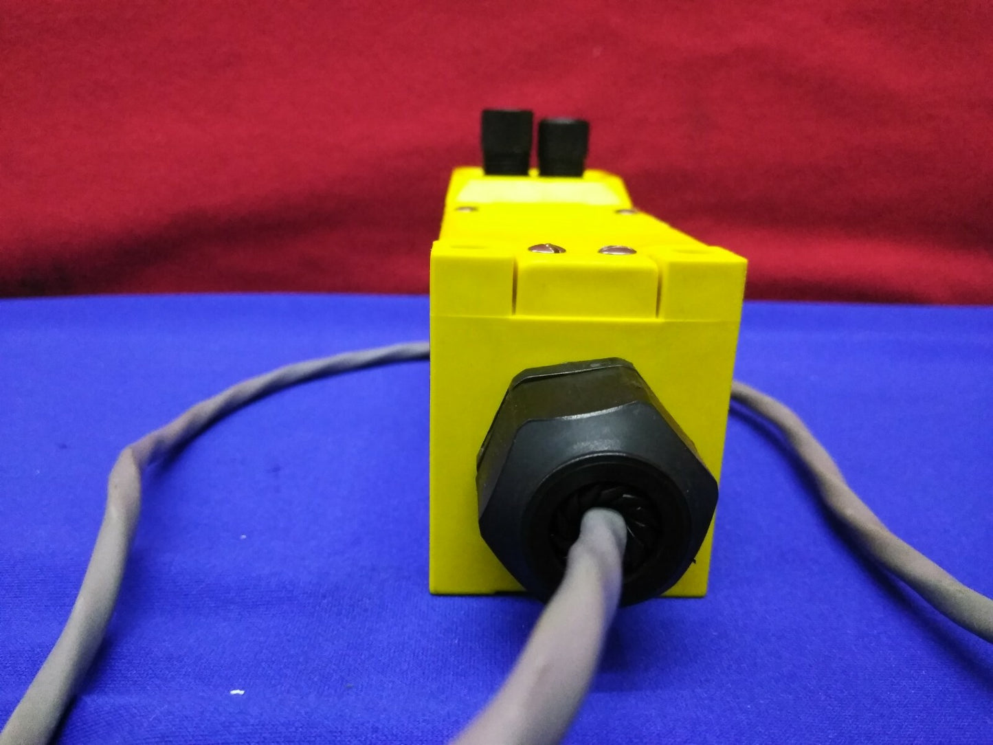 BANNER AR1GHF MULTI-BEAM SCANNERBLOK 