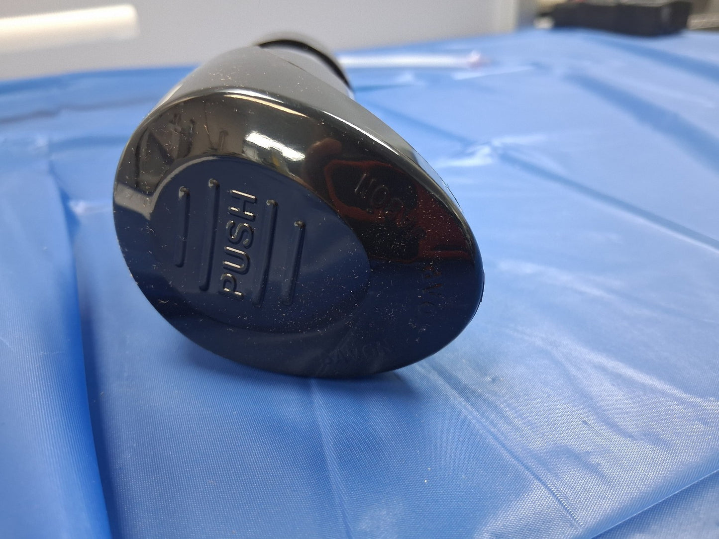 TRIPLE S 44246 FOAMCLEAN COUNTER MOUNT DISPENSING SYSTEM NEW