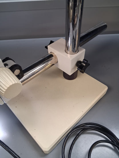 Leica S4E 6.3-30X Stereo Zoom Microscope with Boom Stand and LED Ring Light