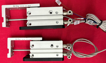 SMC MXH10-40Z 2C8-3NB PRECISION CYLINDER AIR LINEAR SLIDE w/ D-M9PW -1 LOT QTY 2
