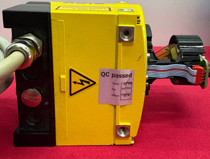 SICK S30B-2011BA SAFETY LASER SCANNER (MISSING COVER) ID# 1026820