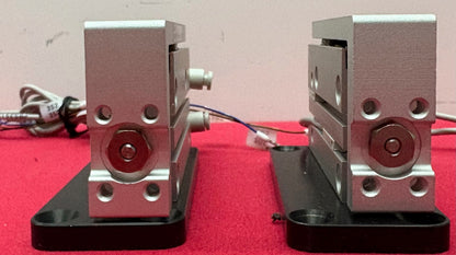 SMC MXH10-40Z 2C8-3NB PRECISION CYLINDER AIR LINEAR SLIDE w/ D-M9PW -1 LOT QTY 2