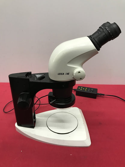 LEICA S4E STEREO ZOOM MICROSCOPE 6.3 -30 X MAGNIFICATION WITH STAND & LED LIGHT