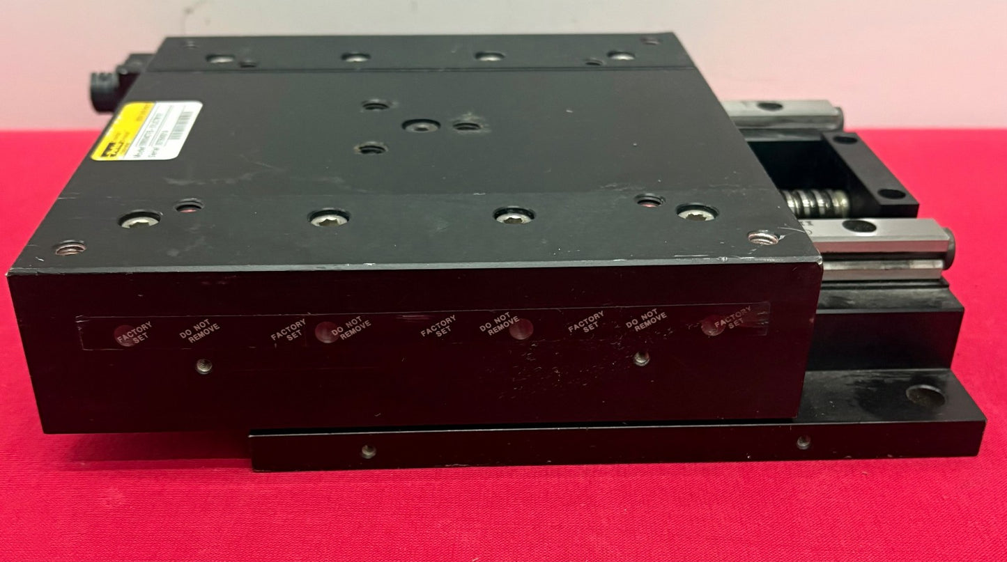 PARKER CROSS ROLLER LINEAR TABLE STAGE 808004CTES-D1L2C7M1E1