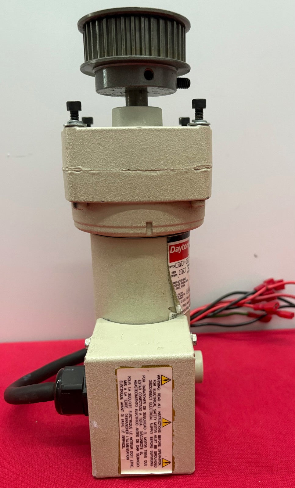 DAYTON 6Z916A DC GEARMOTOR 90V - FOR PARTS/REPAIR