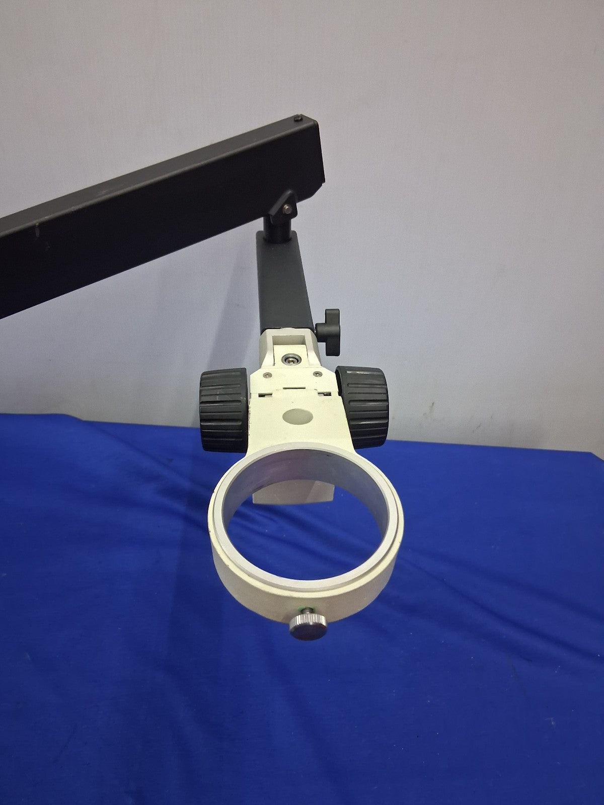LEICA  STEREO MICROSCOPE BOOM STAND ARM FLEX ARTICULATING ARM 10450495 E ARM