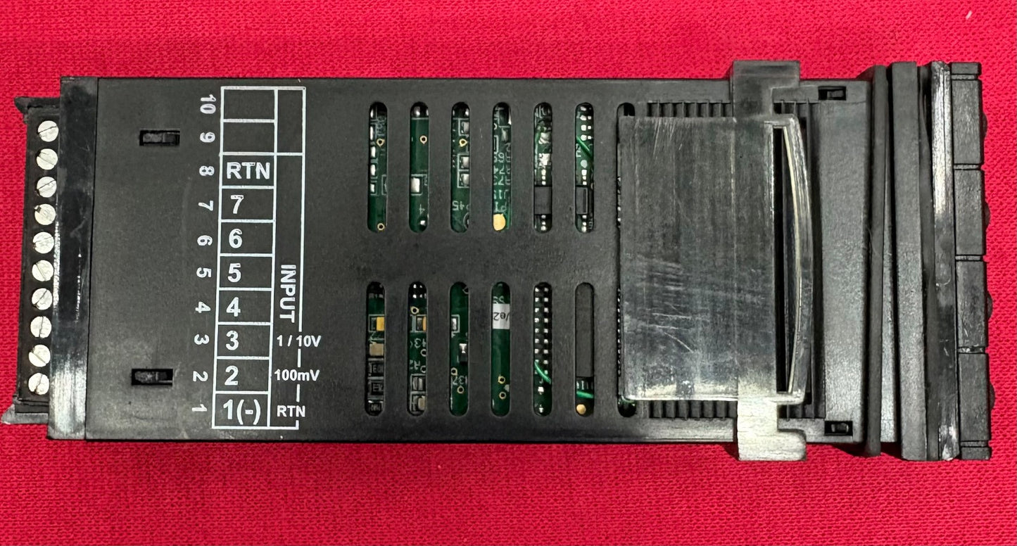 OMEGA DPi32-AL-DC DIGITAL TEMPERATURE PROCESS PANEL METER M19030088 12-36V