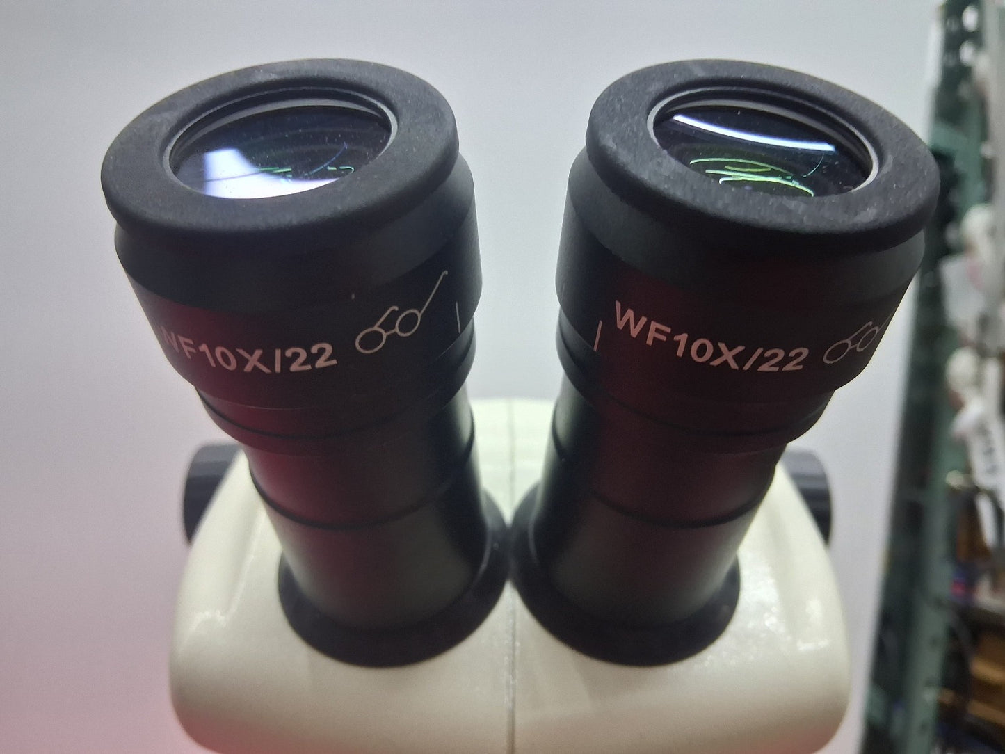 USED MMBT Unit 4 Articulating Arm LED Stereo Microscope 8-50x Magnificaiton
