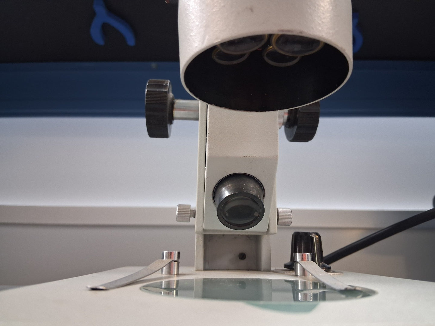 20X -40X STEREO MICROSCOPE WF10X DUAL TOP AND BOTTOM LIGHT