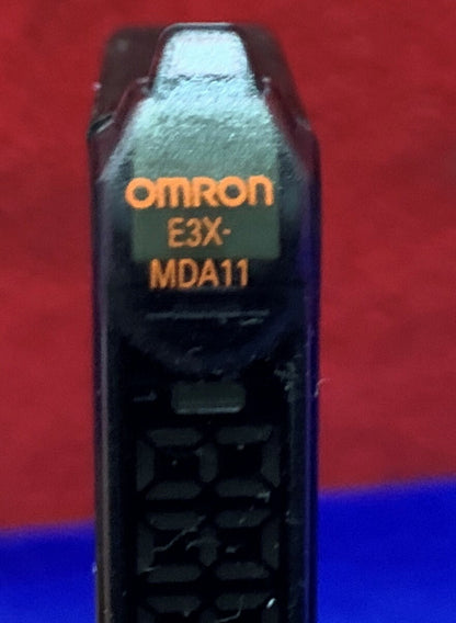 OMRON E3X-MDA11 Photoelektrischer Sensor 12 bis 24 VDC