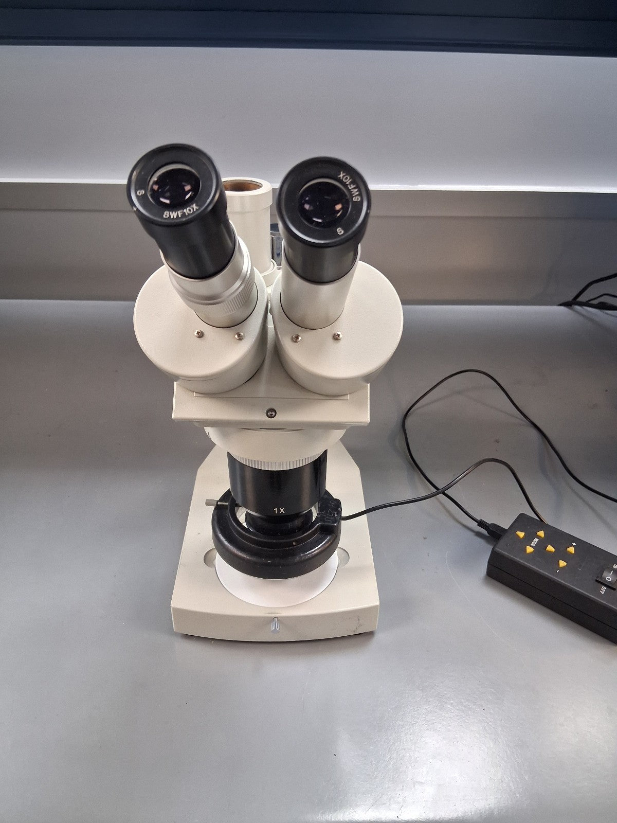 MEIJI EMT TRINOCULAR STEREO MICROSCOPE STAND LED LIGHT Missing Camera, Tube & TV