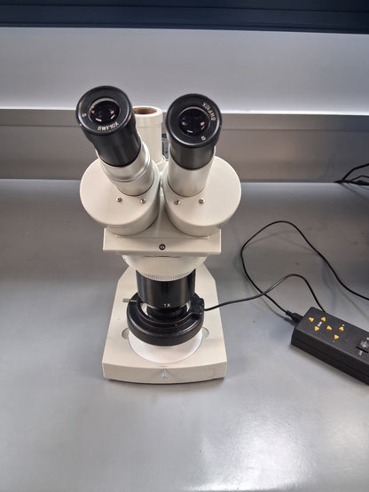 MEIJI EMT TRINOCULAR STEREO MICROSCOPE STAND LED LIGHT Missing Camera, Tube & TV