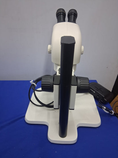 LEICA S4E STEREO ZOOM MICROSCOPE 6.3 -30 X MAGNIFICATION WITH STAND & LED LIGHT