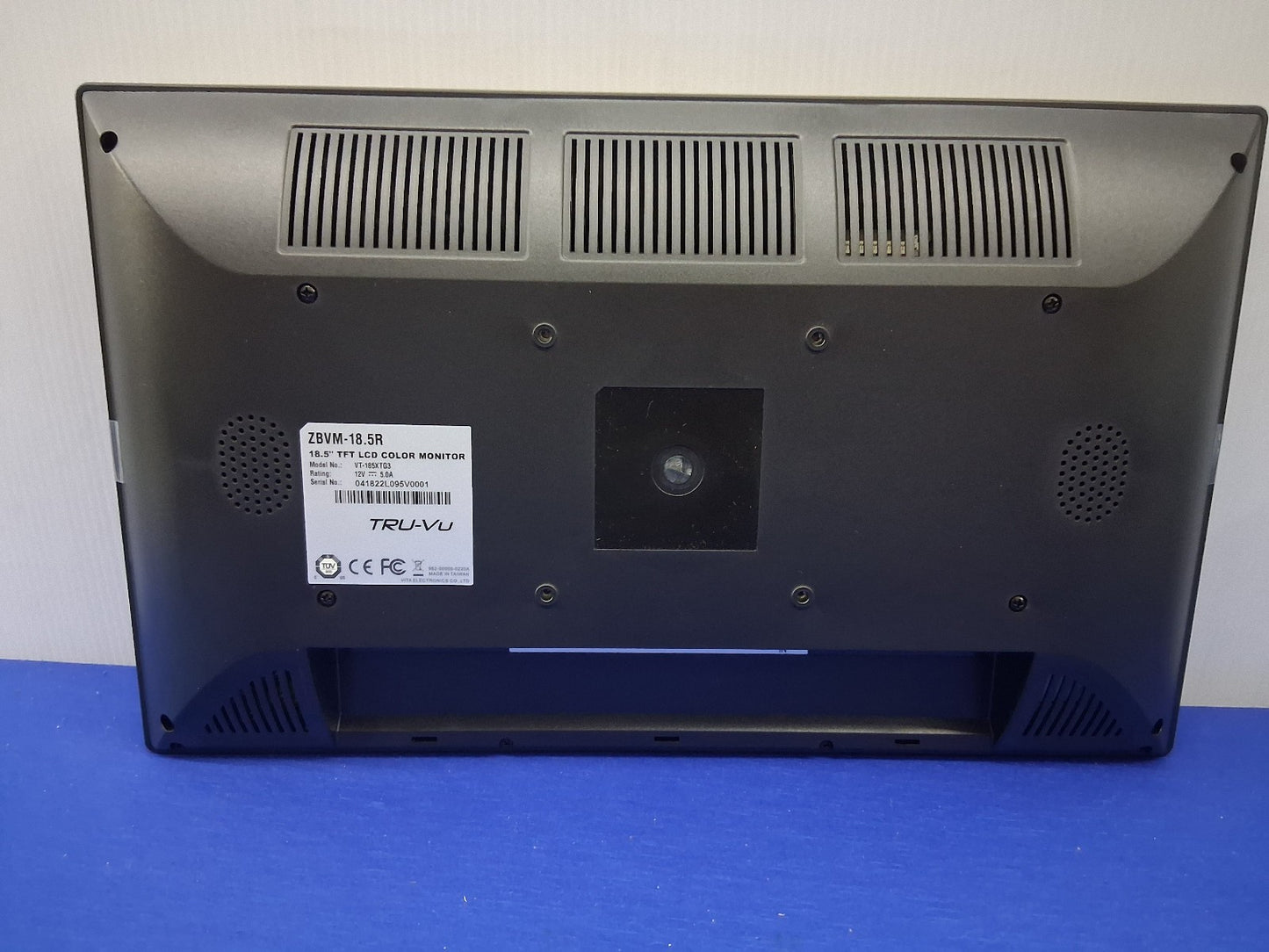 TRU-VU ZBVM-18.5R VT-185XTGA 18.5" TFT LCD COLOR MONITOR NEW OPEN BOX