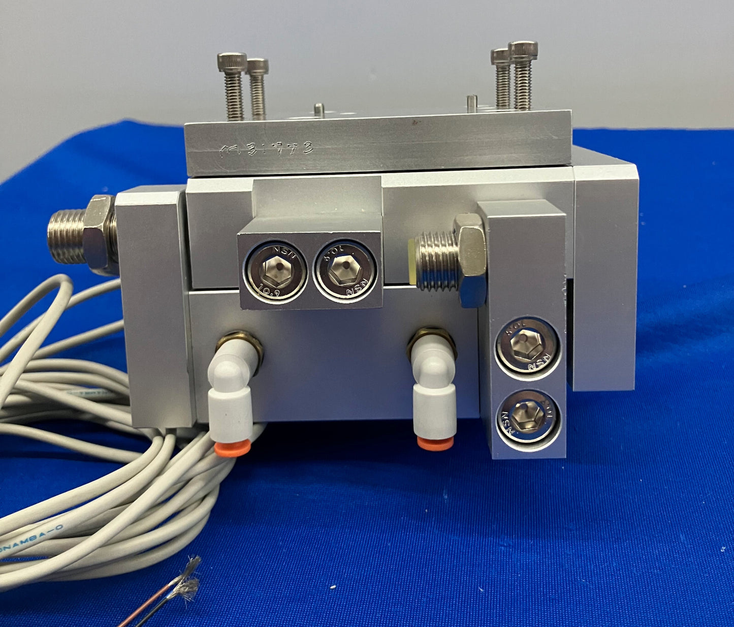 SMC MXS25-20 テーブルスライドガイドプレス