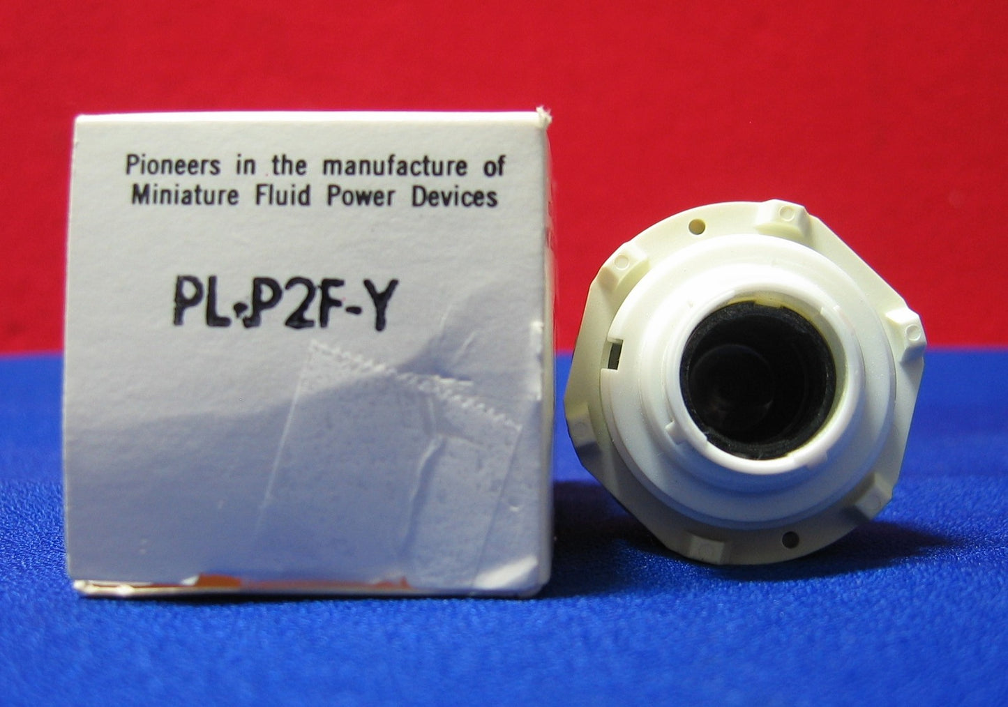 INTERRUPTEUR À BOUTON-POUSSOIR MANUEL CLIPPARD FLUID POWER PL-P2F-Y JAUNE