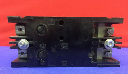 DISJONCTEUR À BOÎTIER MOULÉ WESTINGHOUSE EB2015 