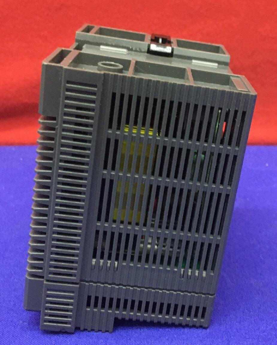 FUENTE DE ALIMENTACIÓN DE CA KEYENCE KV-U4 / KVU4 DE 100 A 240 V CA, 50/60 HZ, SALIDA DE 24 V CC