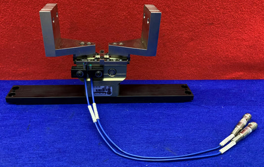 Pince parallèle à rouleaux de précision Destaco Robohand RP-50P avec Robohand OISP-019