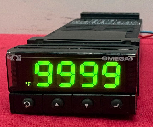 OMEGA DPi32-AL-DC DIGITAL TEMPERATURE PROCESS PANEL METER M19030088 12-36V