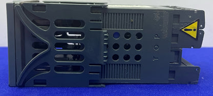 CONTROLLO DELLA TEMPERATURA EUROTHERM 2216 2216/CC/VH/LH/XX/DB/XX/ENG 