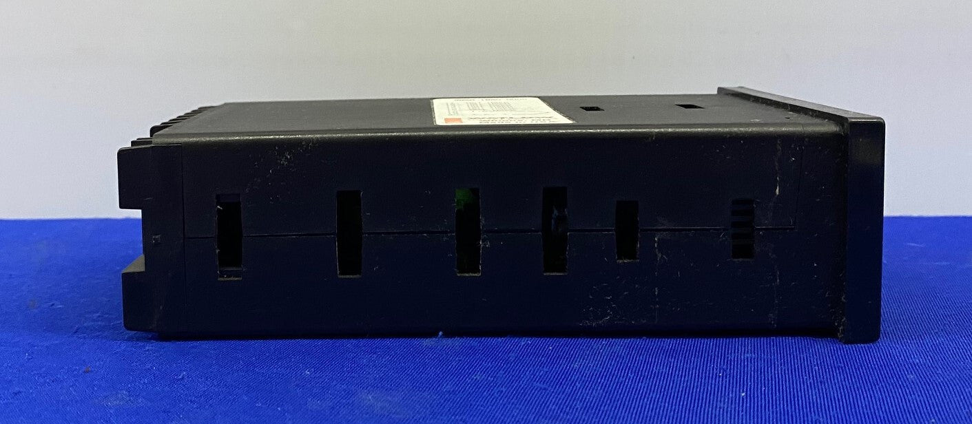 REGOLATORE DI TEMPERATURA SERIE 985/985A-1BA0-0000 DI WATLOW CONTROLS - PARTI/RIPARAZIONE