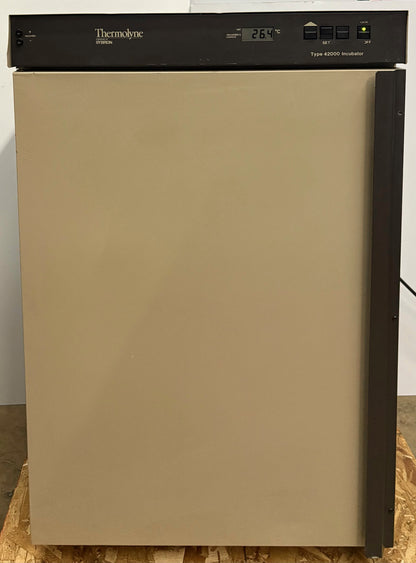 BARNSTEAD THERMOLYNE SYBRON I42045 TYPE 42000 INCUBATOR 70C MAX 120V 1PH