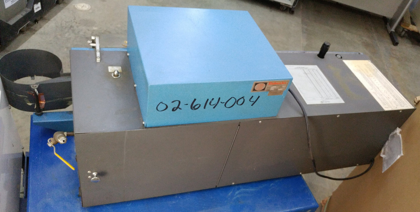 EUBANKS 02750 COUPE-FIL 115 V 50/60 Hz 8,3 A - TABLE ÉLÉVATRICE NON INCLUSE DANS LA VENTE