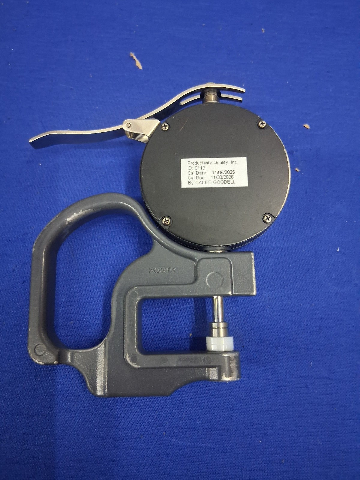 Mitutoyo Absolute 547-526 Digital Thickness Gauge 543-593BS With Case