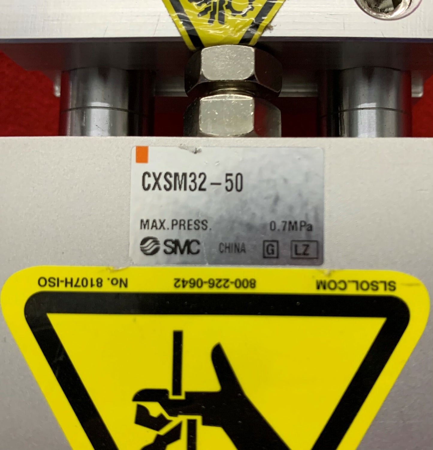 SMC CXSM32-50 dubbele stanggeleide cilinder met SMC D-Z76 sensoren 