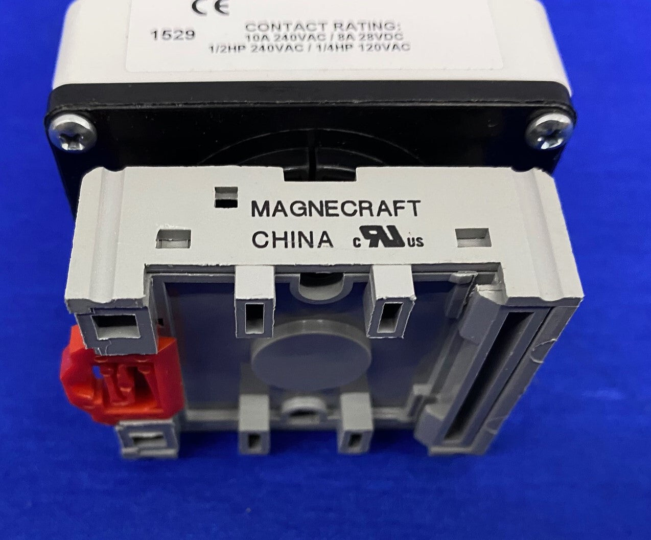 MACROMATIC TR-60628 TIME DELAY RELAY & MAGNECRAFT 70-464-1 RELAY SOCKET