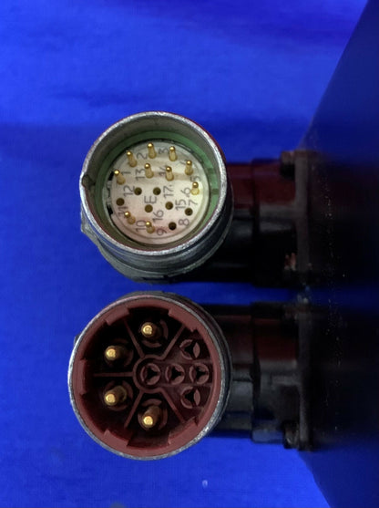 Allen Bradley MPL-A230P-Ej42AA SerA Servomotor mit APEX AB/FR042-S1-S1 Grearhead