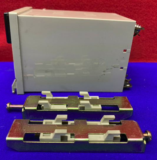 OMRON PLC H7AN ZÄHLERTEILE/REPARATUR MIT MONTAGEKLAMMERN/FEHLENDE RÜCKPLATTE