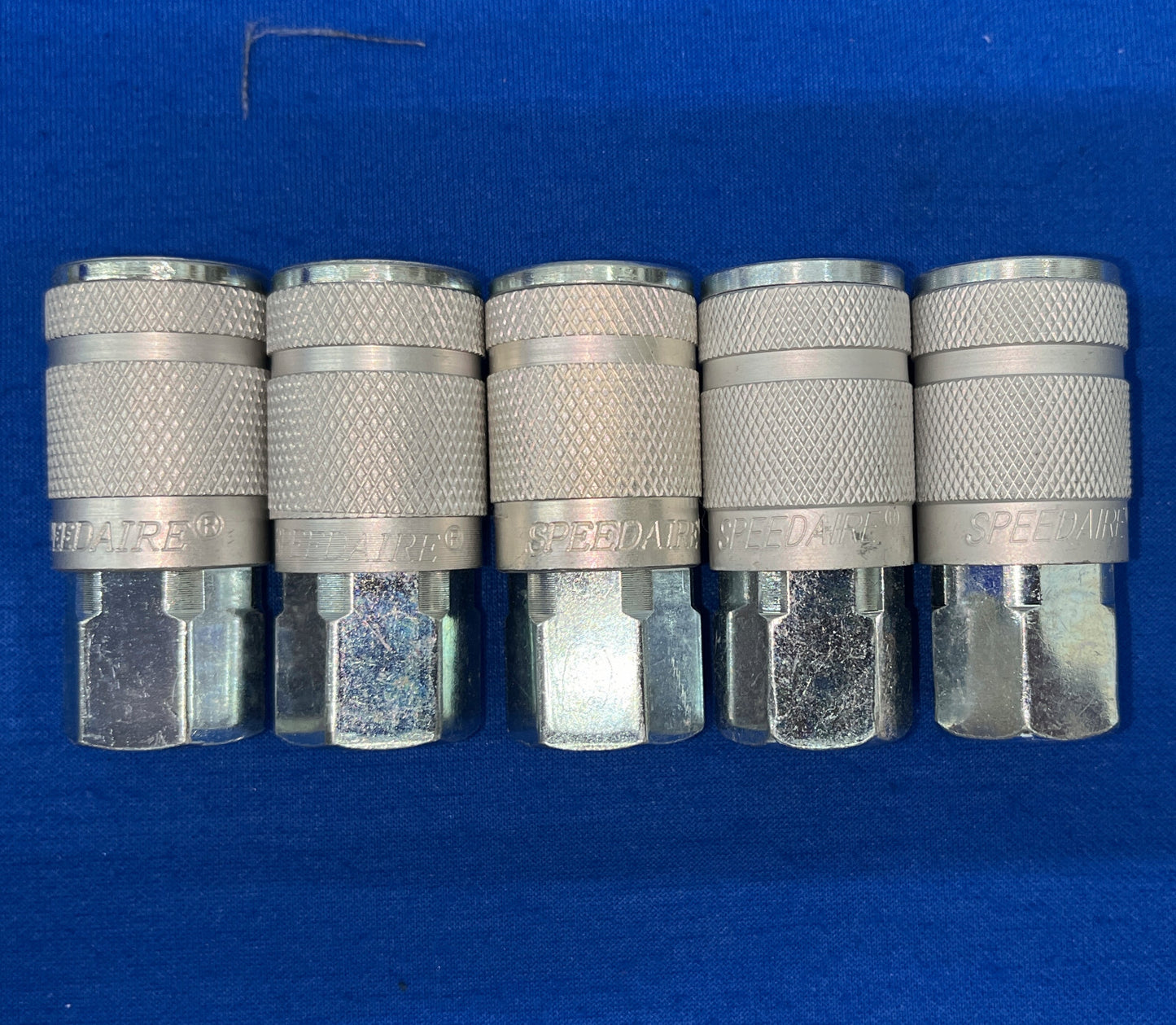 SPEEDAIRE クイックコネクトホ​​ースカップリング 1/4” ホースフィッティングサイズ - 1 ロット数量 5
