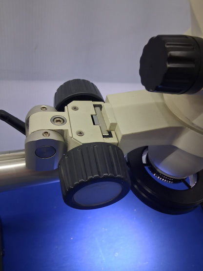 Scienscope SSZ-2 Stereo Zoom Microscope 6.7-45X Boom Stand and LED Ring Light