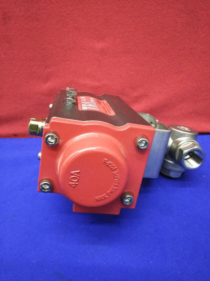 TRIAC 38TX0502R2SXXL 2R40SR SPRING RETURN ACTUATOR MOUNTED TO 38 SERIES 3-WAY 31