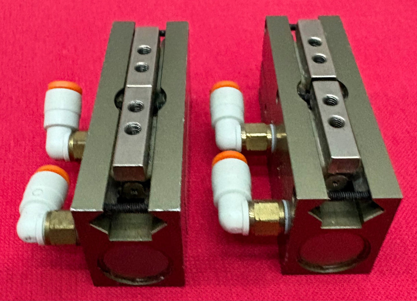 ROBOHAND PARALLEL PNEUMATIC GRIPPER RPL-2M - 1 LOT QTY 2