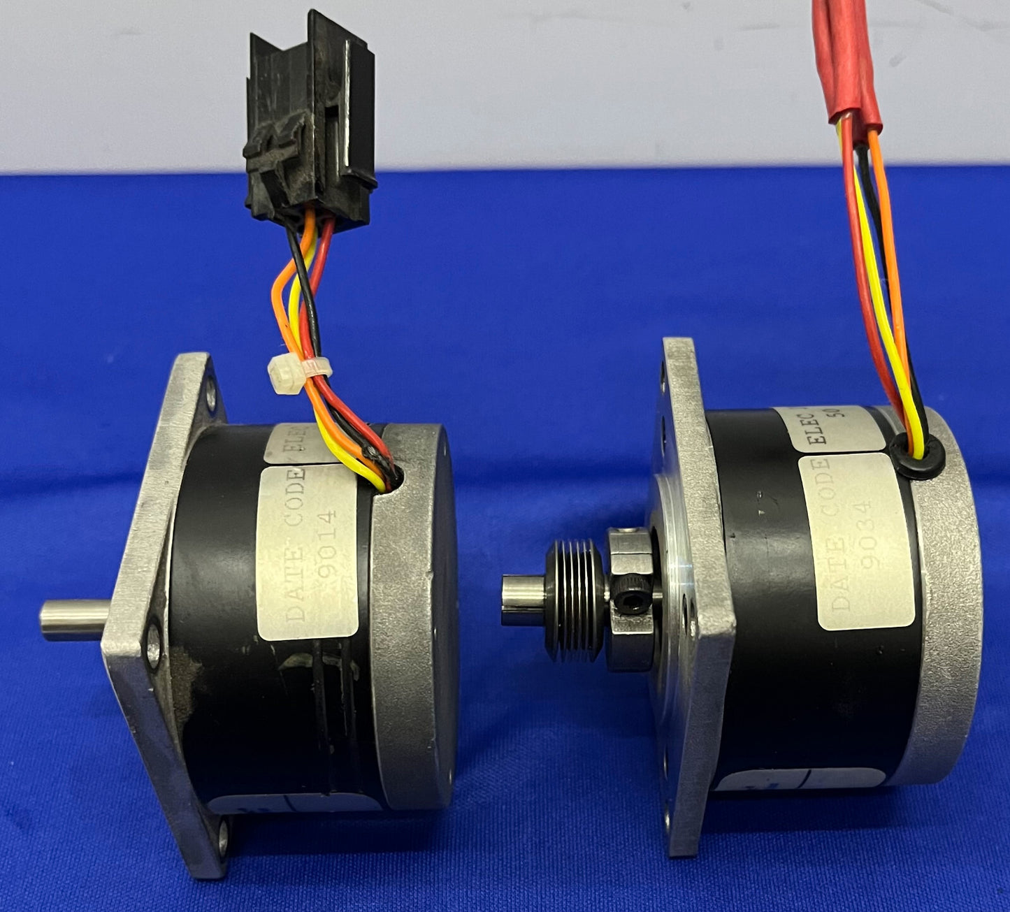 PACIFIC SCIENTIFIC SIGMA 21-2215D200-B075 HZHNRHB-LNN-NS-00 STEPPER MOTOR  QTY 2