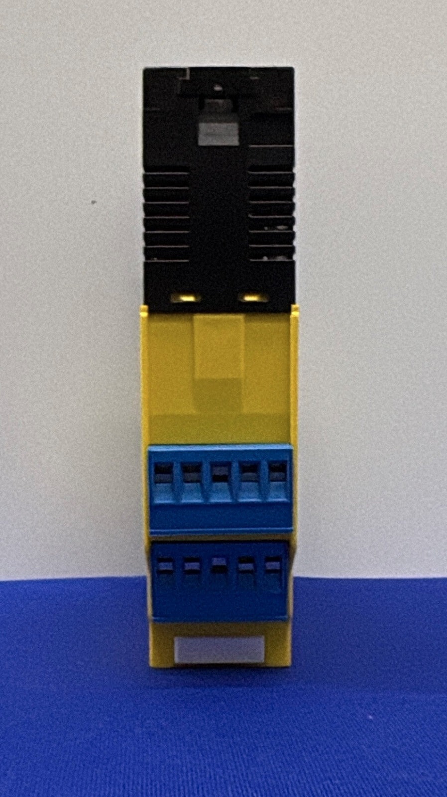 AMPLIFICATORE DI COMMUTAZIONE ISOLANTE TURCK IM1-451Ex-R INDICATORE LED A 4 CANALI 