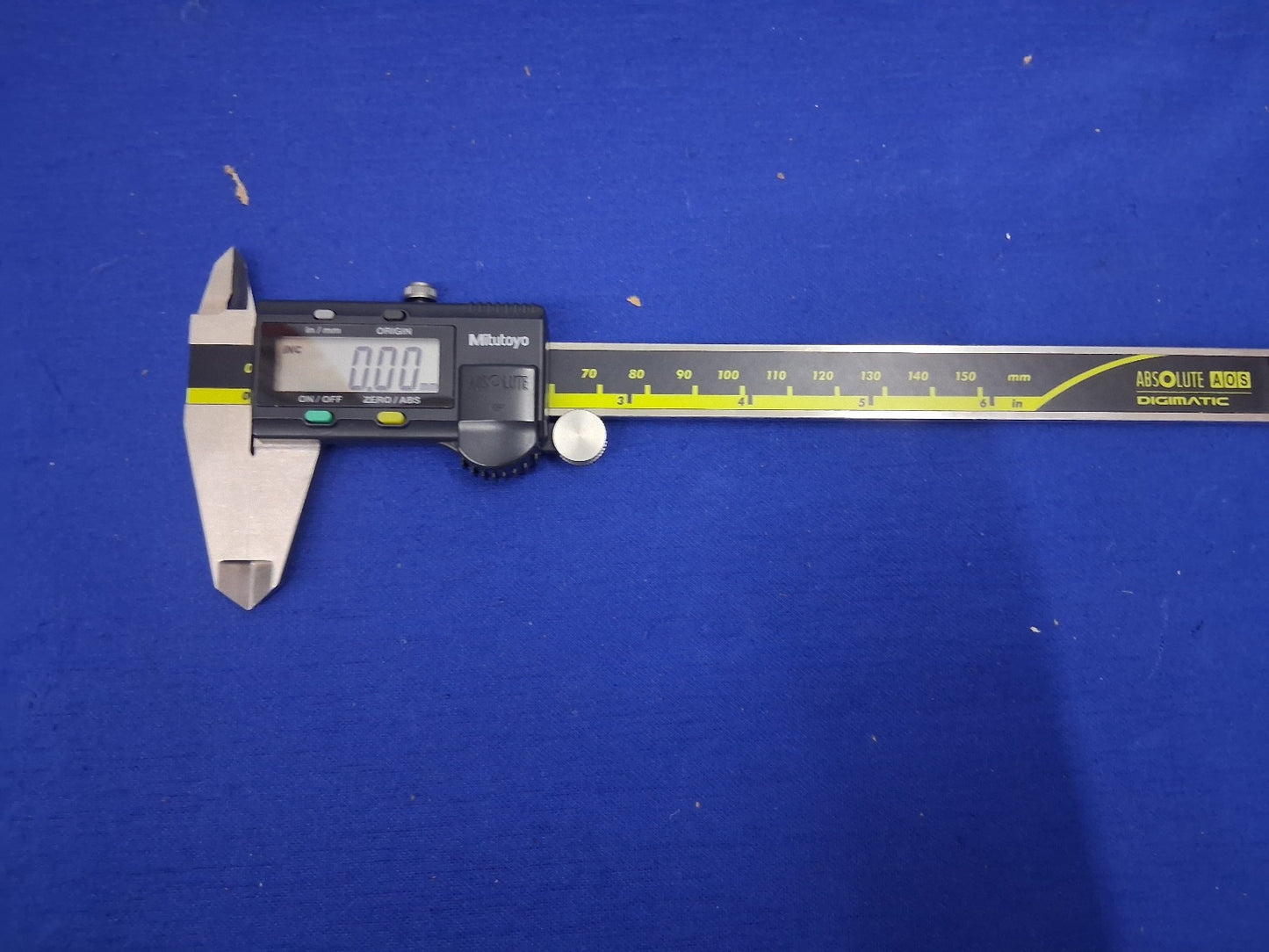 Mitutoyo 500-196-30 CD-6" ASX Digimatic Digital Caliper 6 inch With Case