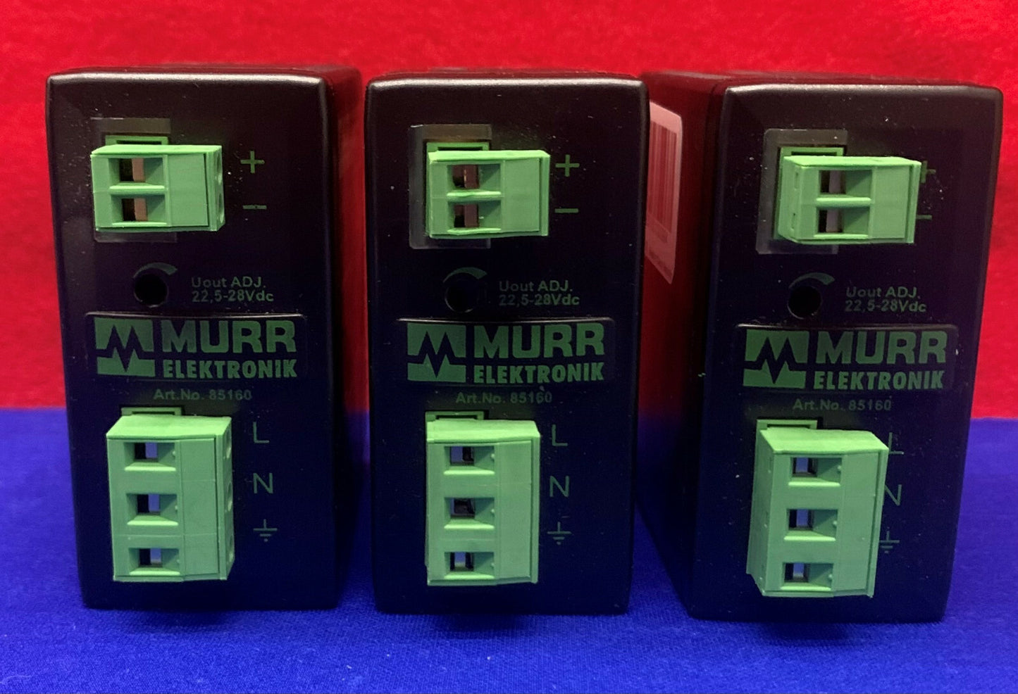 CANTIDAD 3 Murr Elektronik ARTNo.85160 MCS-B 0.6-100-240/24 Fuente de alimentación conmutada
