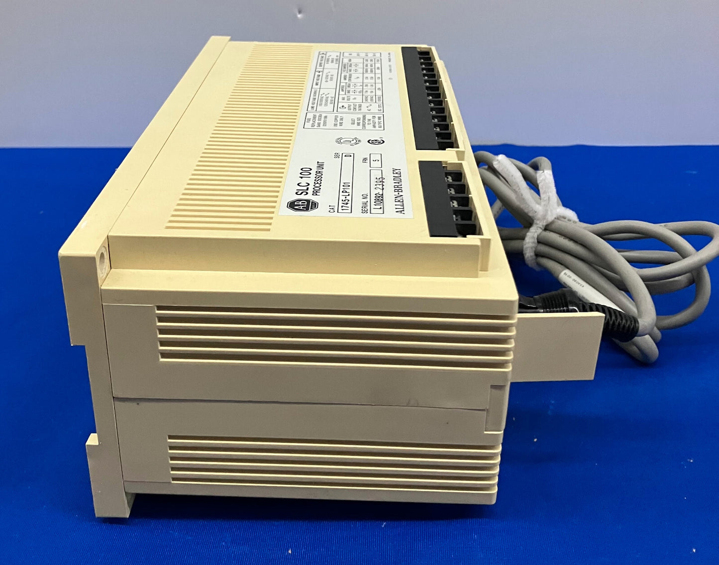 AB / ALLEN BRADLEY / ALLEN-BRADLEY 1745-LP101 UNIDAD DE PROCESADOR SER D