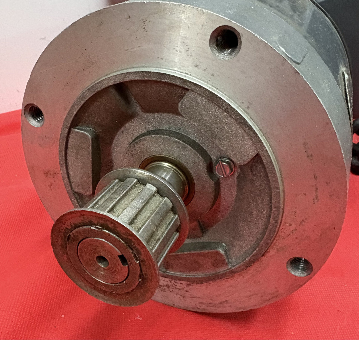 BALDOR INCOM BOSTON KUTF-B MOTOR 2-HP W FINCOR 5200 5203P1 MOTOR FREQ CONTROLLER