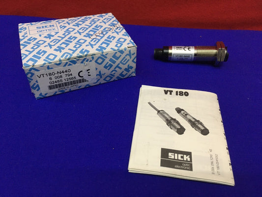 SENSORE DI PROSSIMITÀ FOTOELETTRICO SICK VT180-N440 / 6008794 