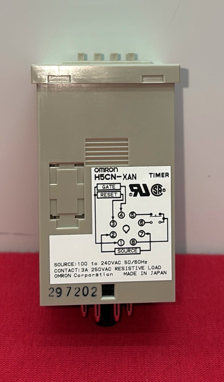 OMRON H5CN-XAN LED TIMER 100-240 VAC  LOT 2972. 297202  3A 250VAC